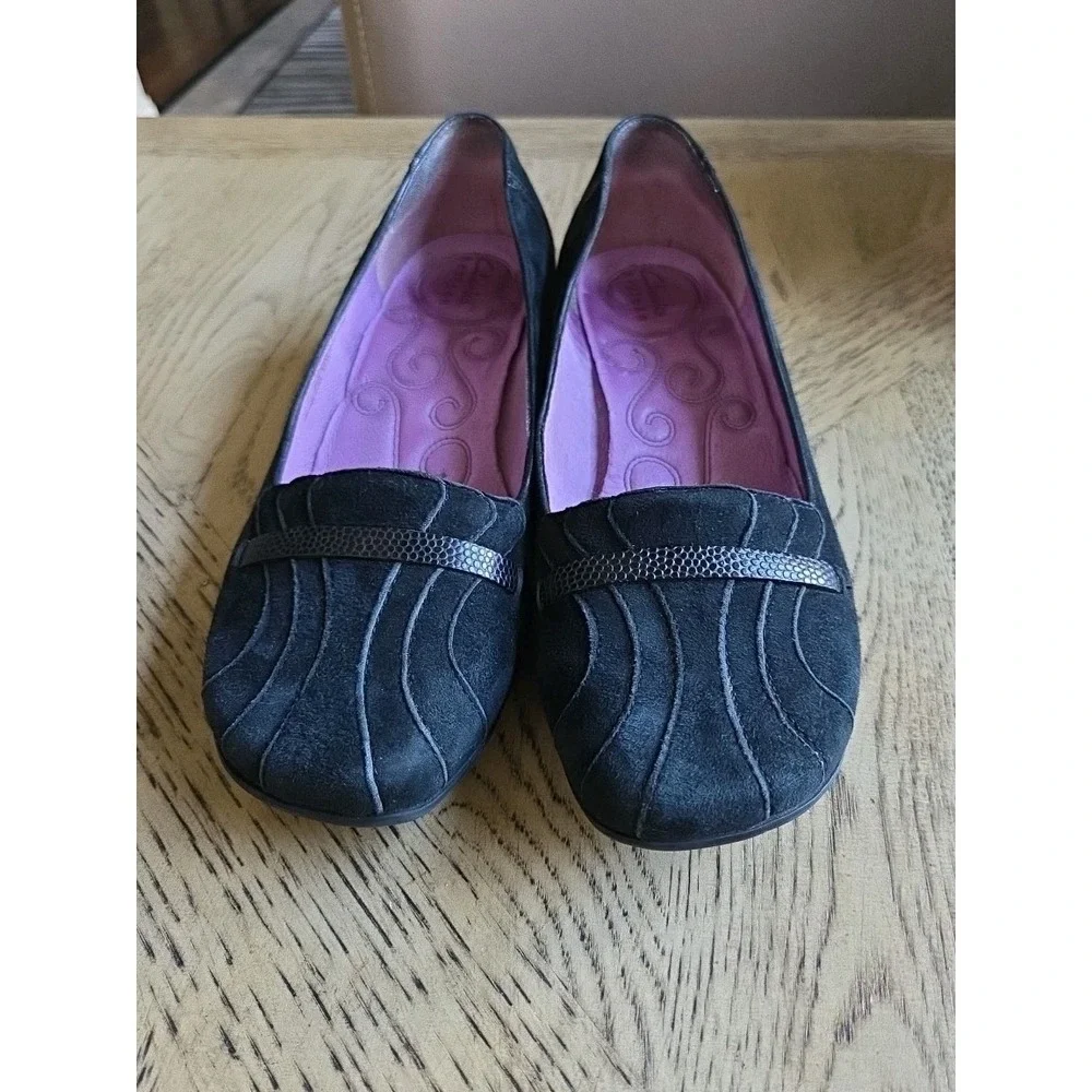 Clarks Artisan Shoes Slip On Black Suede Womens Size 10W Comfort Clarks - Picture 3 of 10